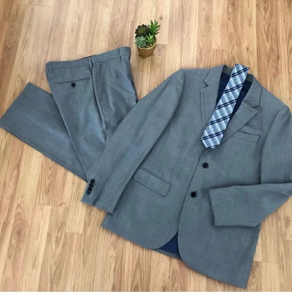Indochino Suit 100% Wool Herringbone Gray 2 Piece 2 Button Custom Suit